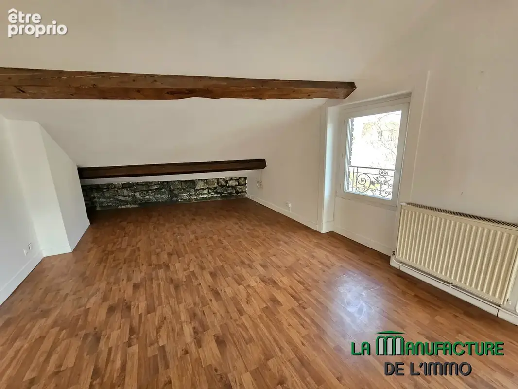 Appartement de caractère de type T3 de 56,83 m2 Carrez et 78,88 m2 au sol - Prox. Châteaucreux - photo 6