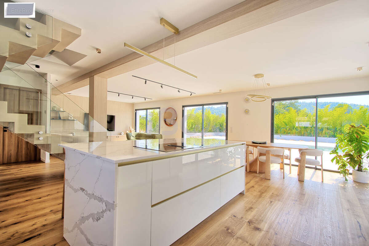 Villa contemporaine d'exception (2025)   La Crau - photo 6