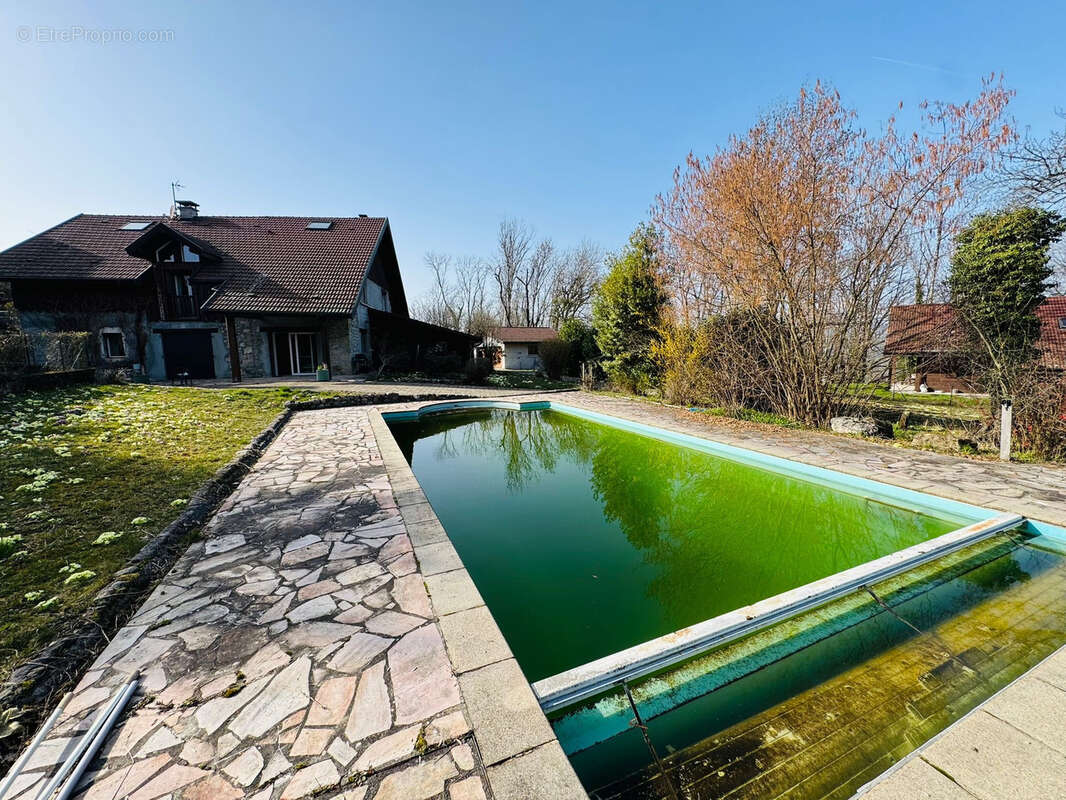 Maison à ALLONZIER-LA-CAILLE