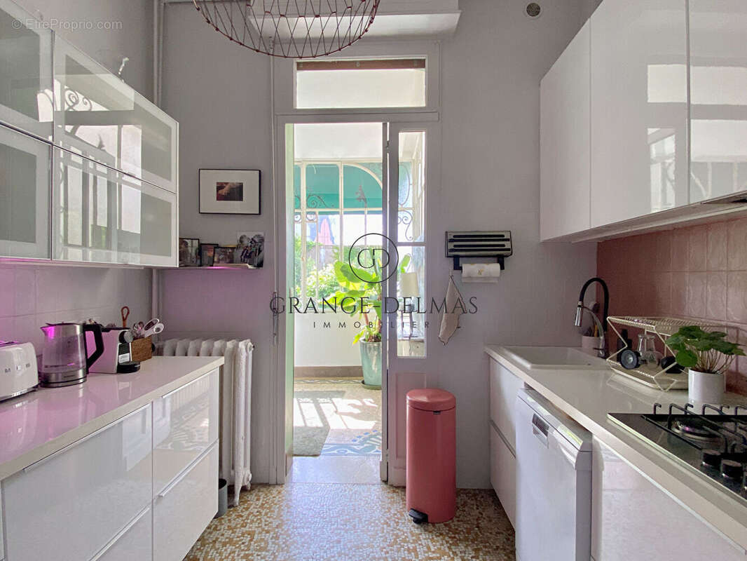 Maison en pierre avec garage, jardin et piscine - LESCURE - photo 6