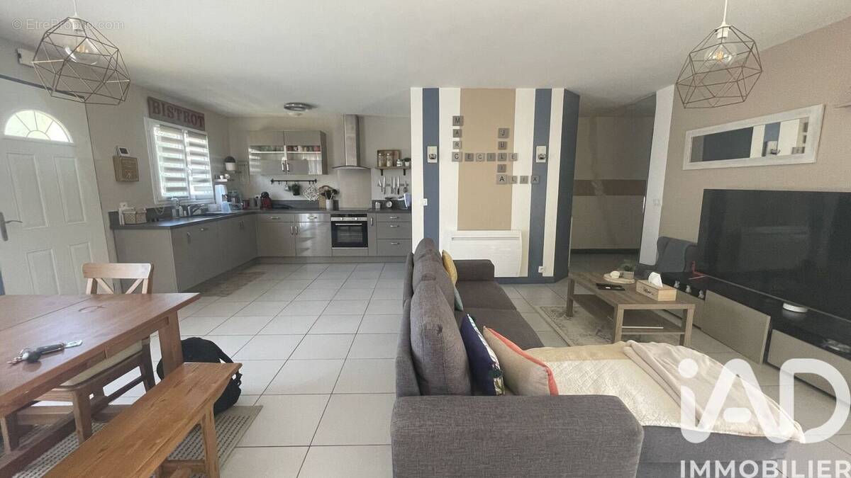Photo 1 - Maison à MARIGNY-BRIZAY