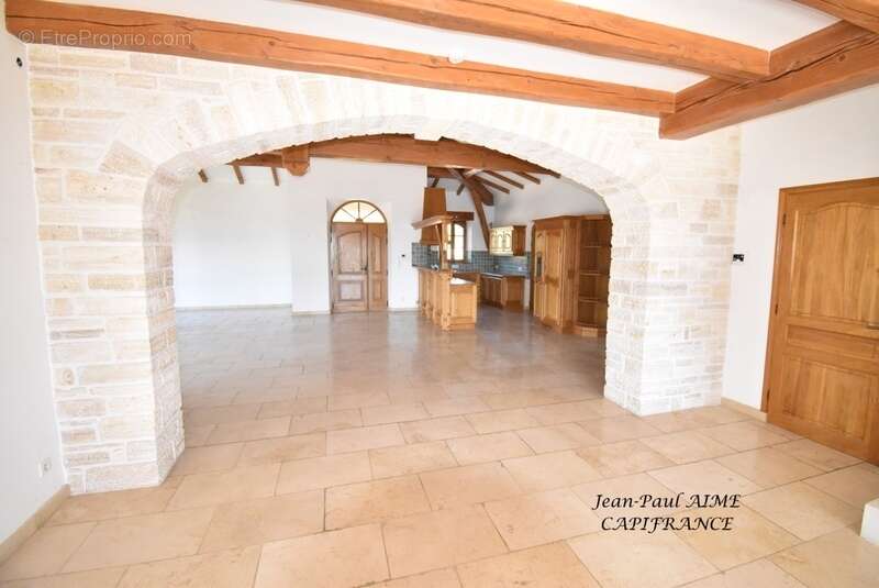 Maison à PONT-SAINT-ESPRIT