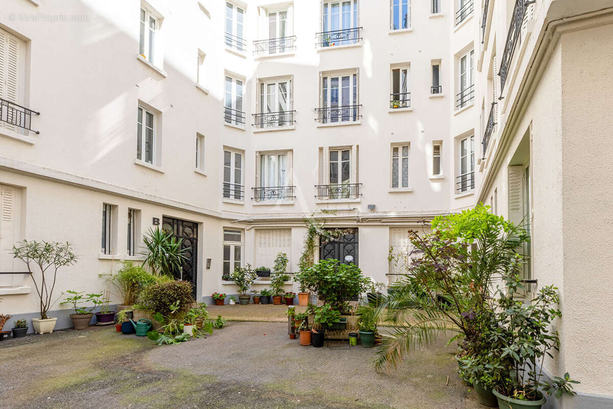 Appartement à PARIS-18E
