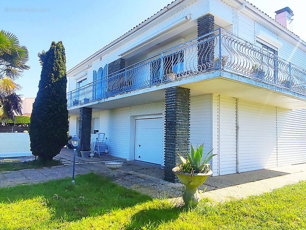 Maison à ANGOULINS