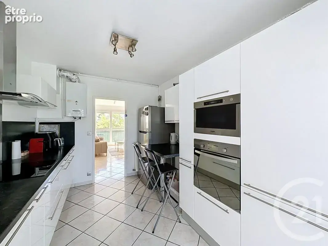Appartement 4 pièces 76 m² à vendre à Saint-Fons (69190) - photo 17