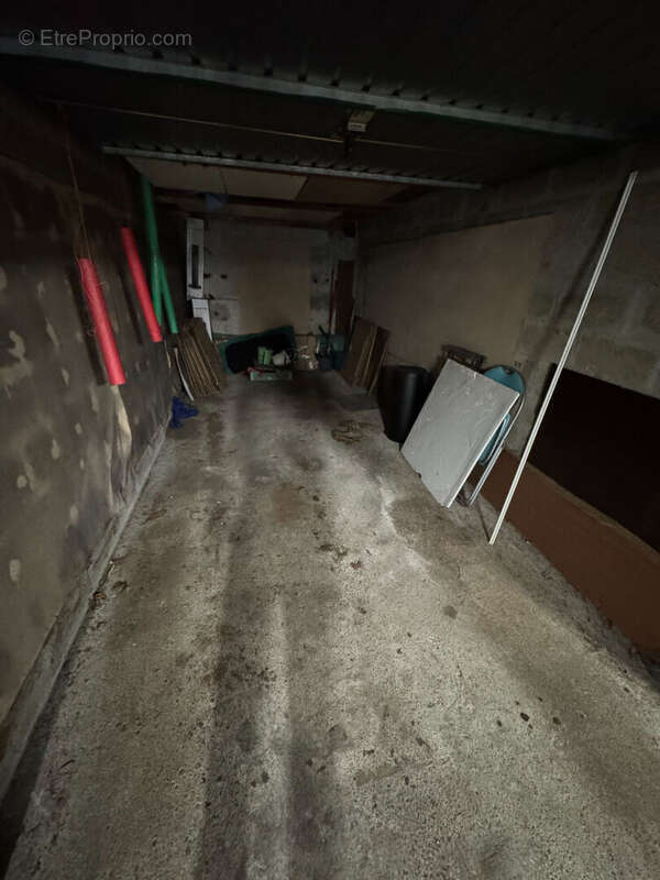 Parking à MONTGERON