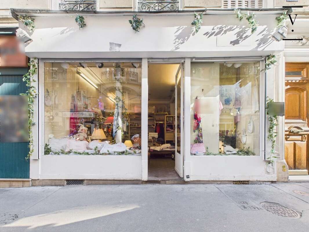 Commerce à PARIS-16E