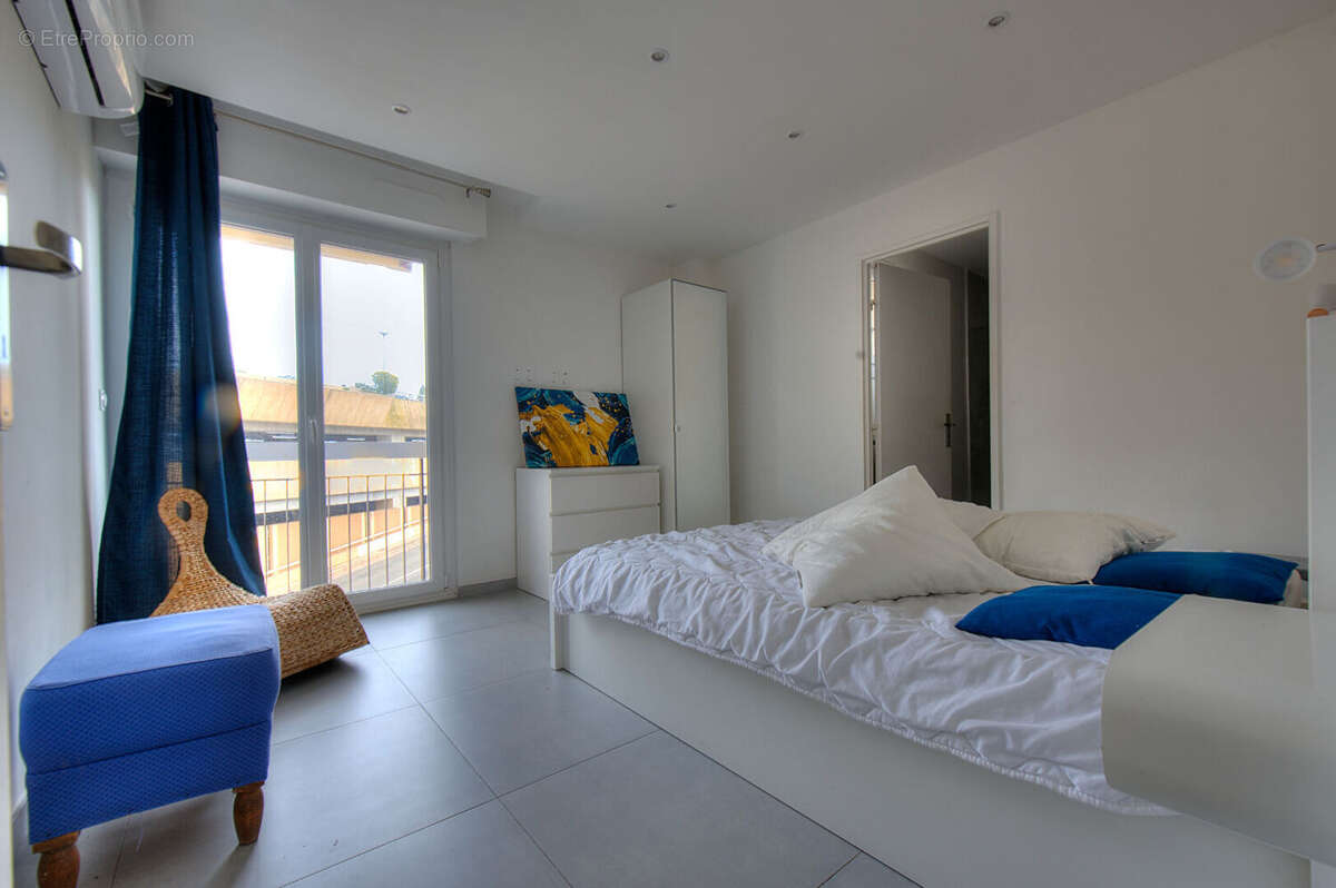 Appartement Saint Raphael centre ville et mer - photo 3