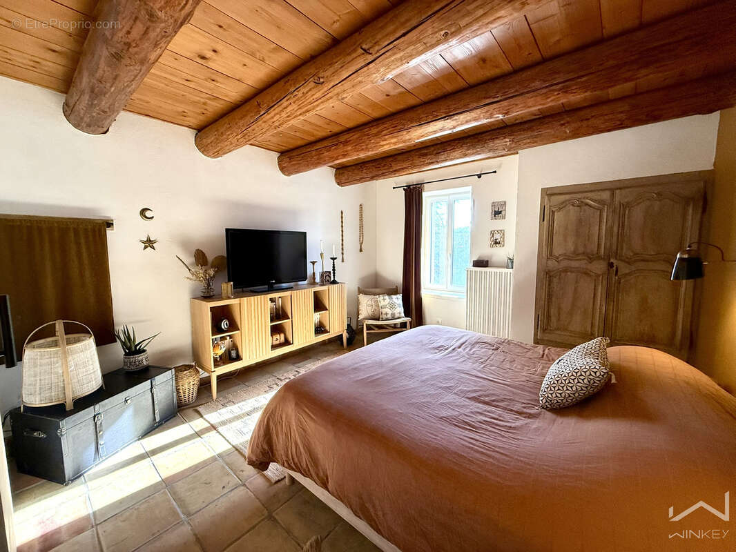 Maison à GRIGNAN