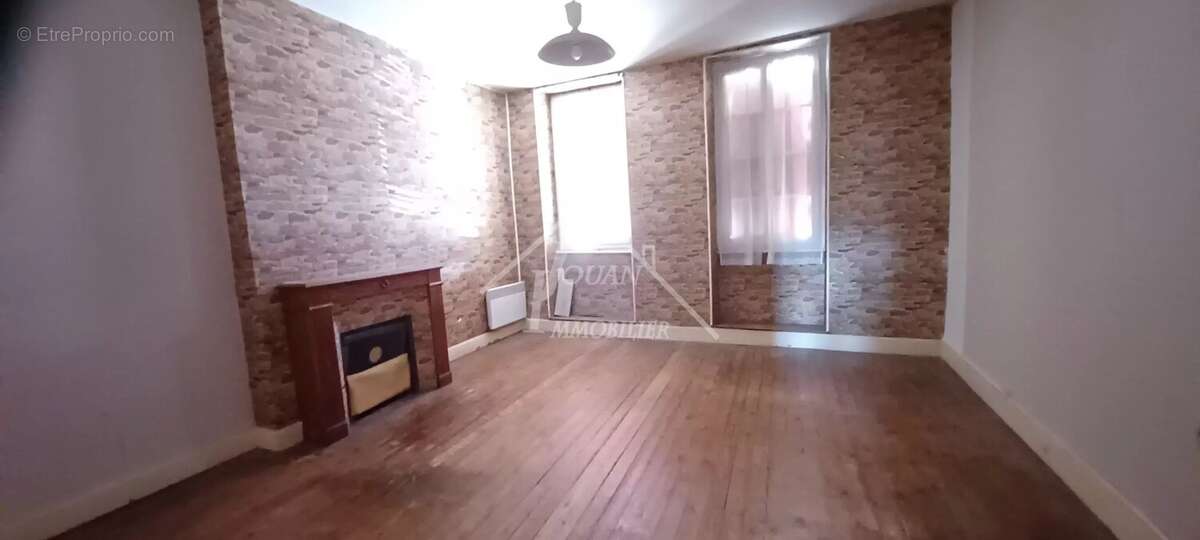 Appartement à BUXIERES-LES-MINES