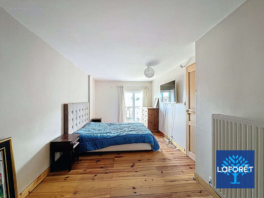 Maison à SAINT-MARTIN-EN-BIERE