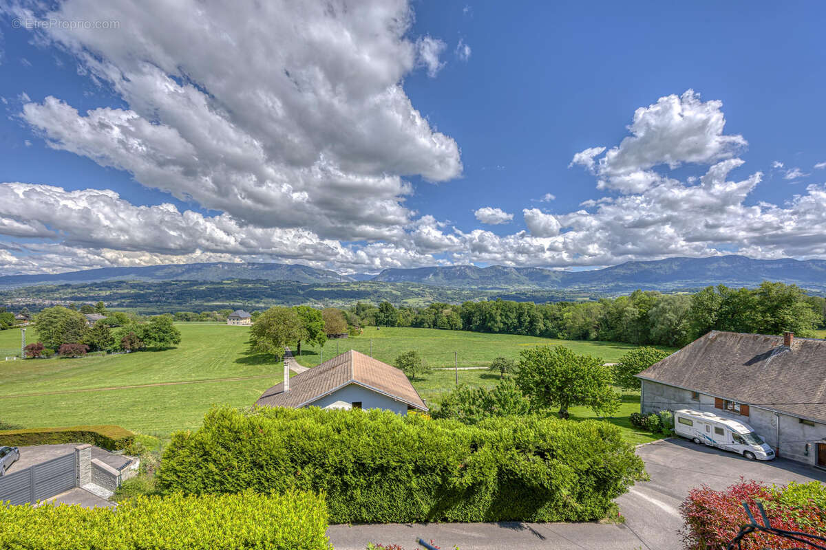 ENTRELACS Grande villa rénovée à vendre - photo 18
