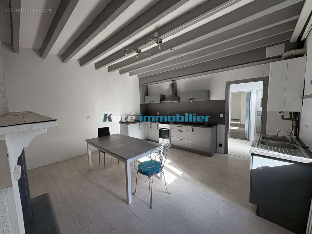 Maison à AUREILHAN
