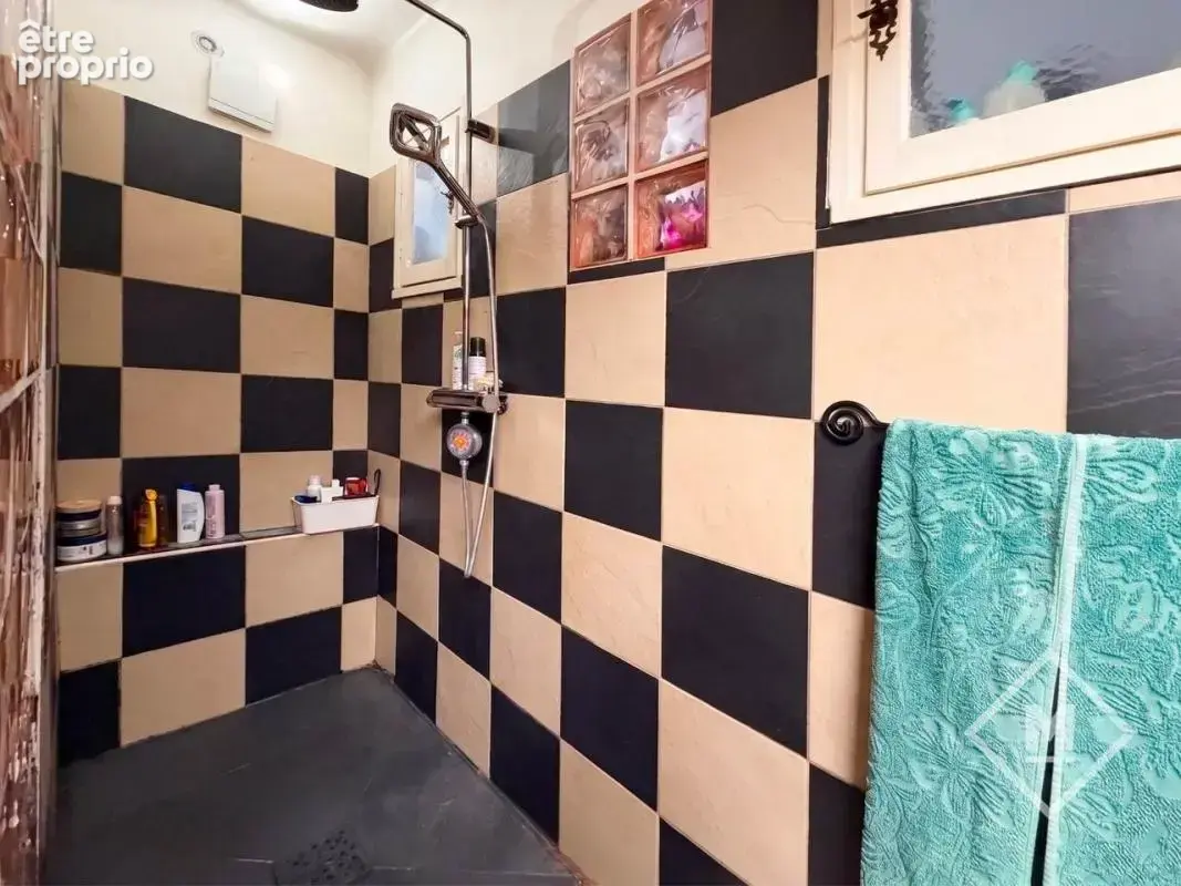 Vend Maison T5-6 calme sans vis à vis jardin piscine garage - photo 33