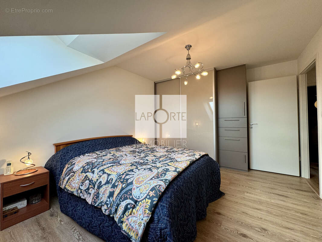 Appartement à BRISON-SAINT-INNOCENT