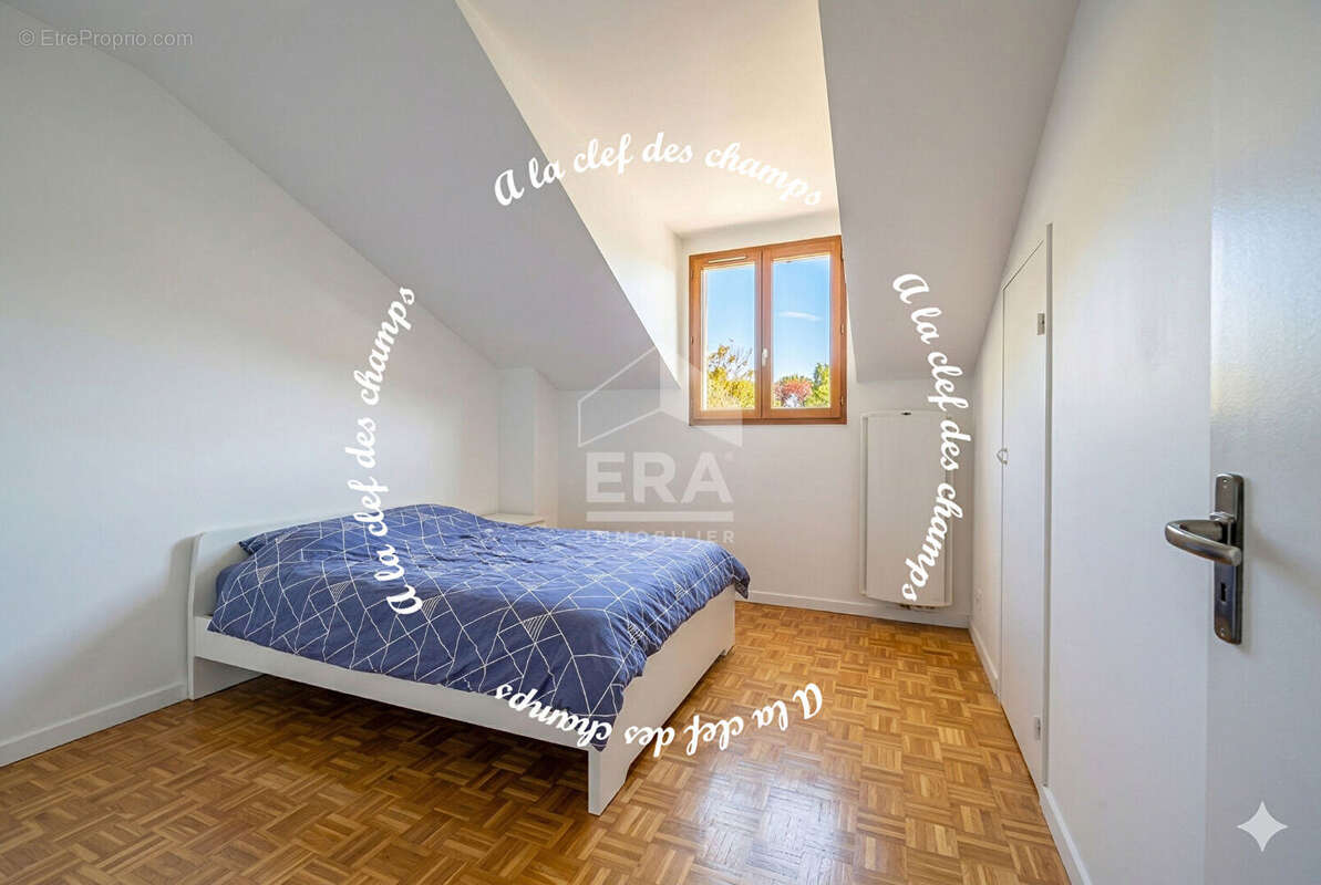 Maison à GIF-SUR-YVETTE