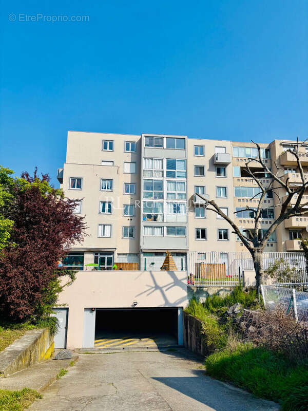 Appartement à LYON-7E