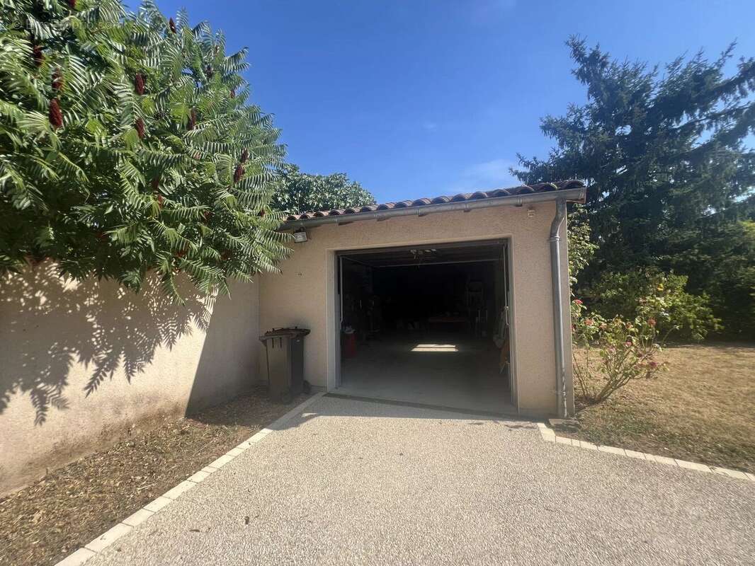 Vente Maison Fleure(86340) 227 000ï¿œ - photo 3