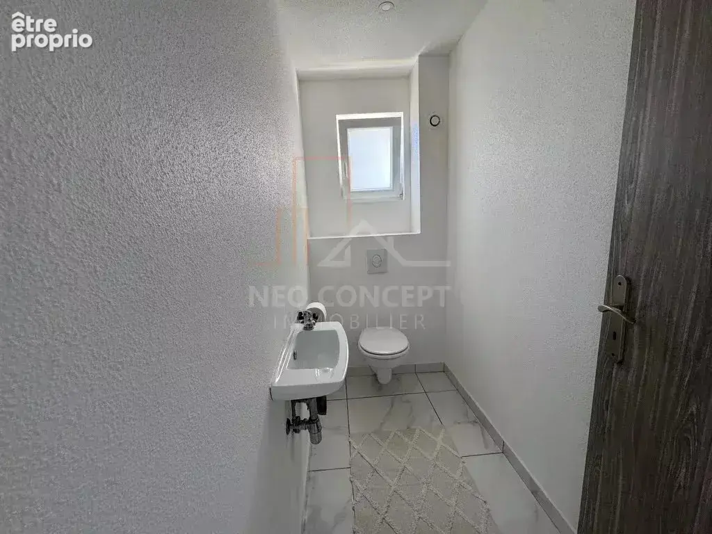 Maison rénovée de 113 m2 à Rountzenheim - photo 12