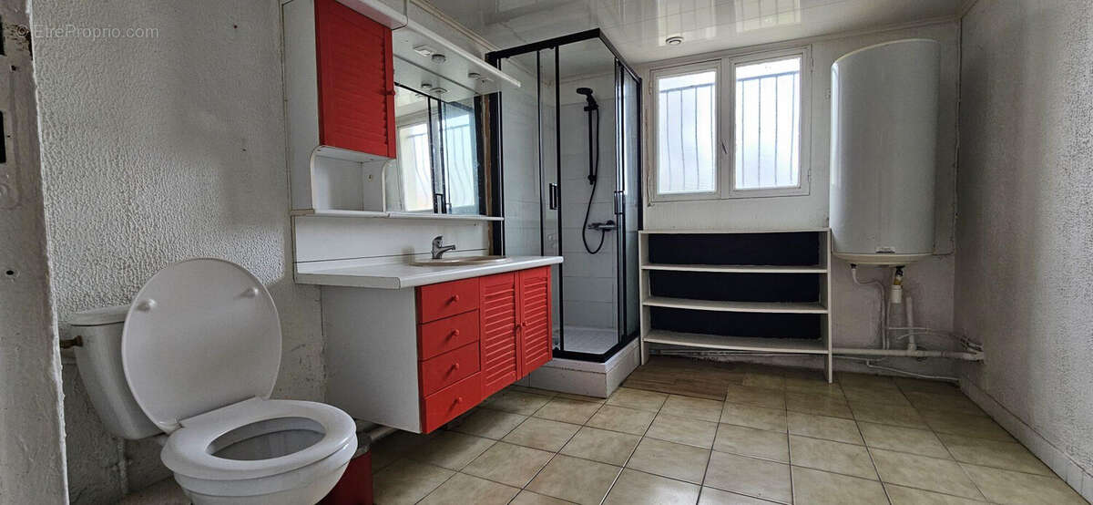 Maison à SAINT-LAURENT-DES-VIGNES