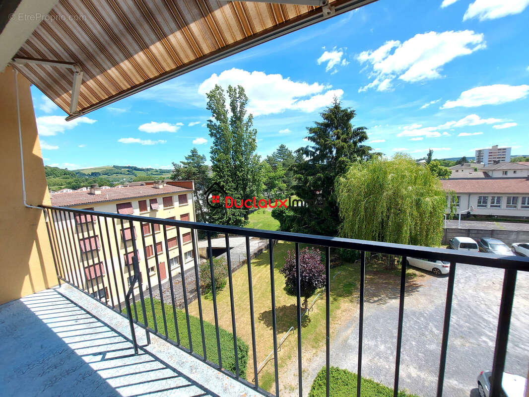 Appartement T3 avec balcon, cave & garage - photo 2