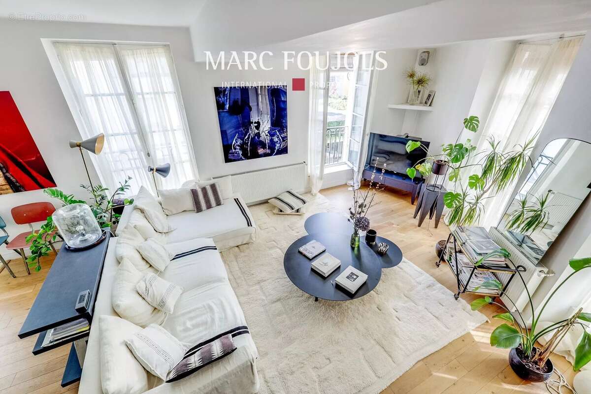 Appartement à PARIS-2E