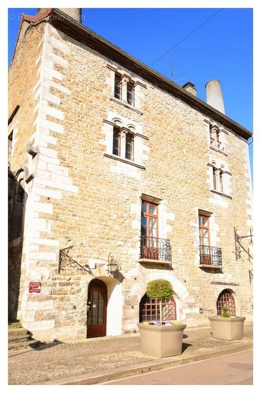 Maison à COUCHES