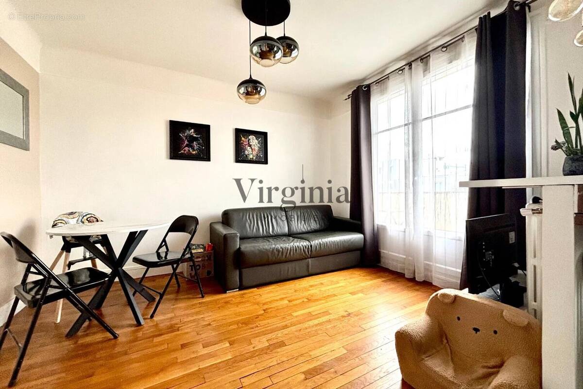 Appartement à CHARENTON-LE-PONT