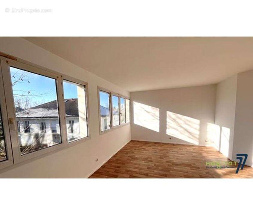Appartement à MAGNY-LE-HONGRE