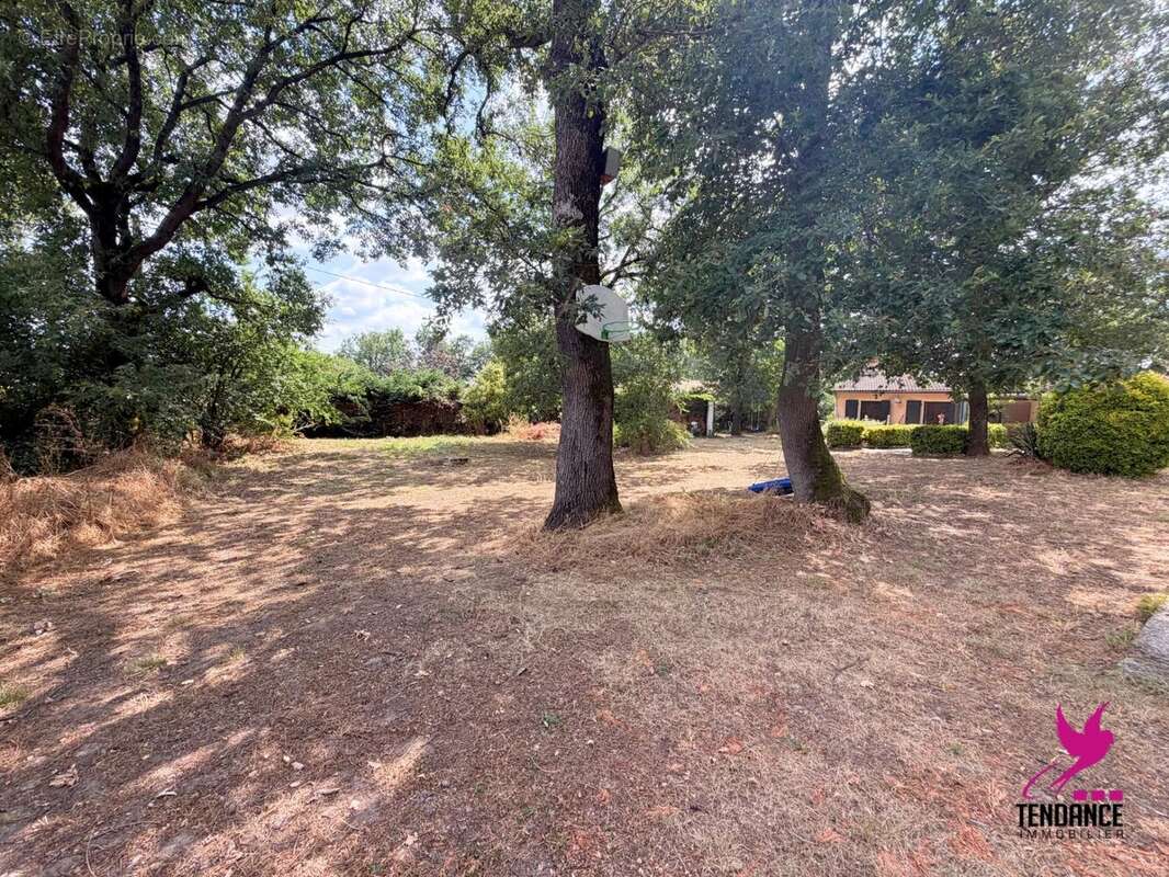 Bâtiment/Maison à terminer sur joli terrain de 969 m². - photo 7