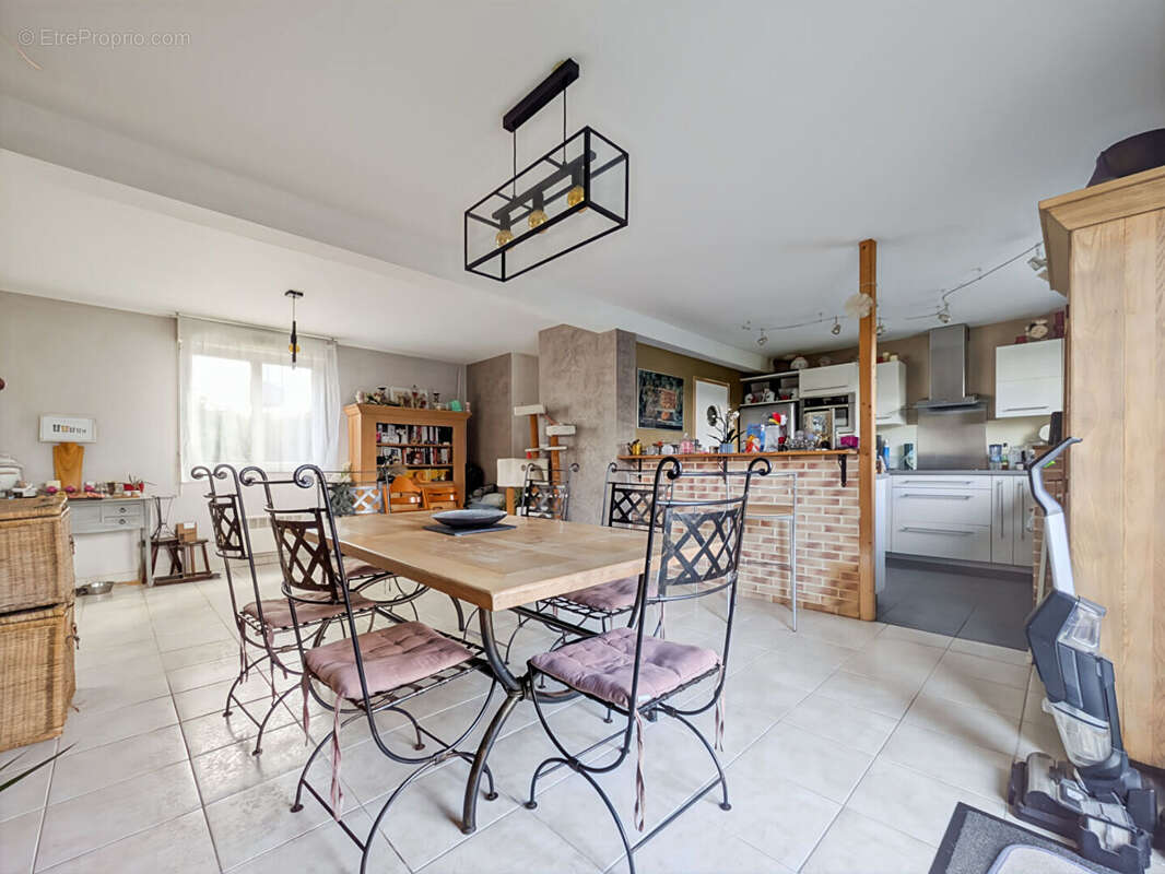 Maison à ERCE-PRES-LIFFRE