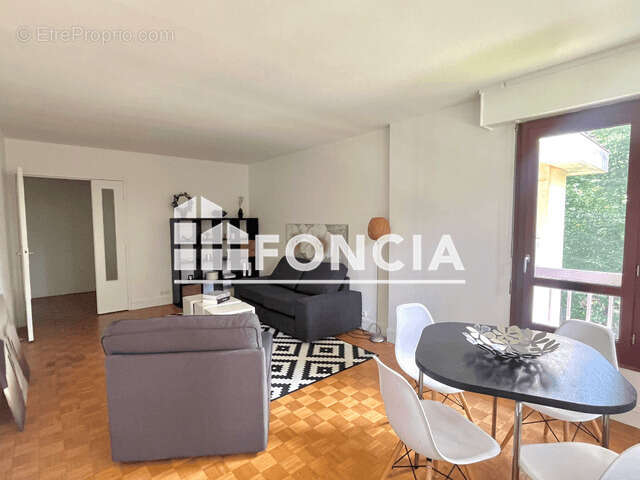 Appartement à VERSAILLES