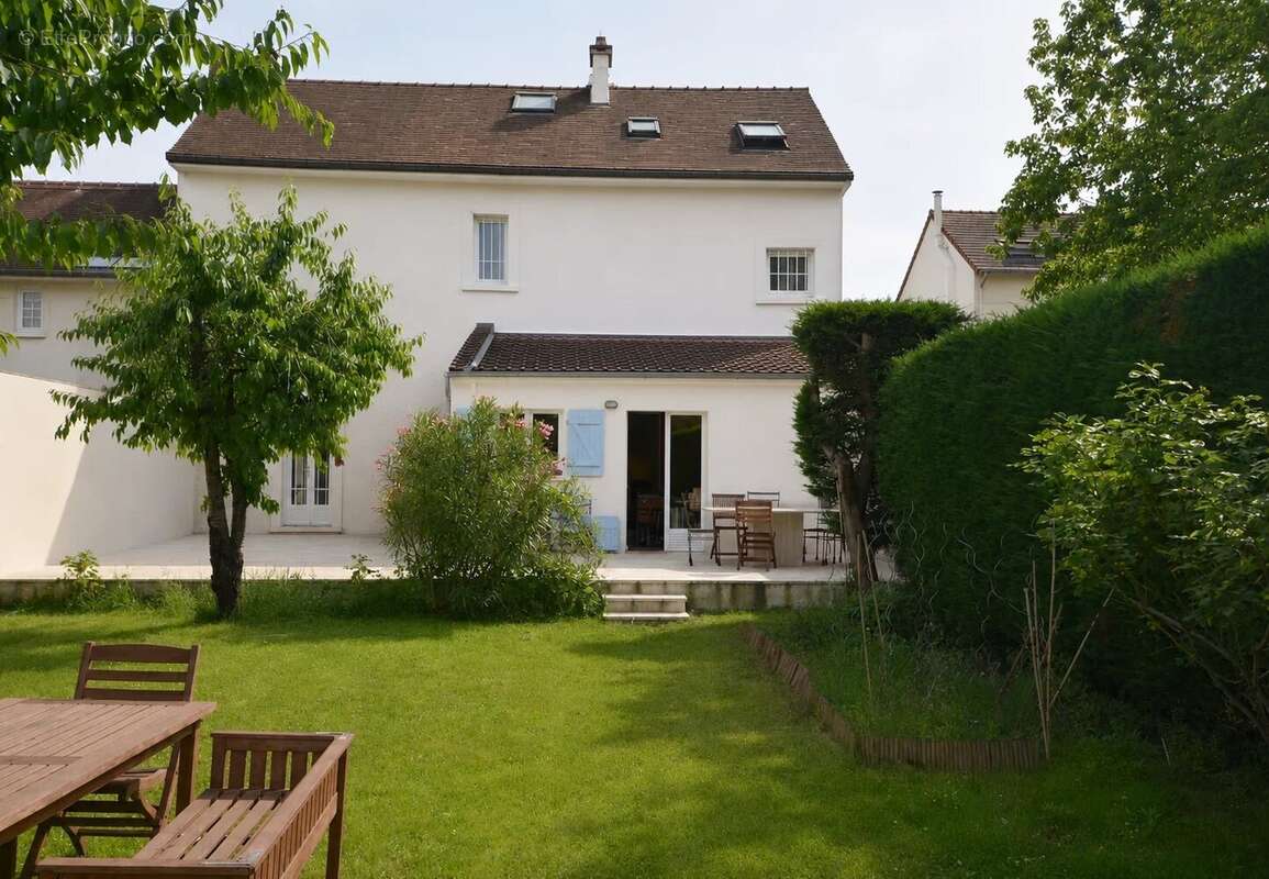 Maison à CROISSY-SUR-SEINE