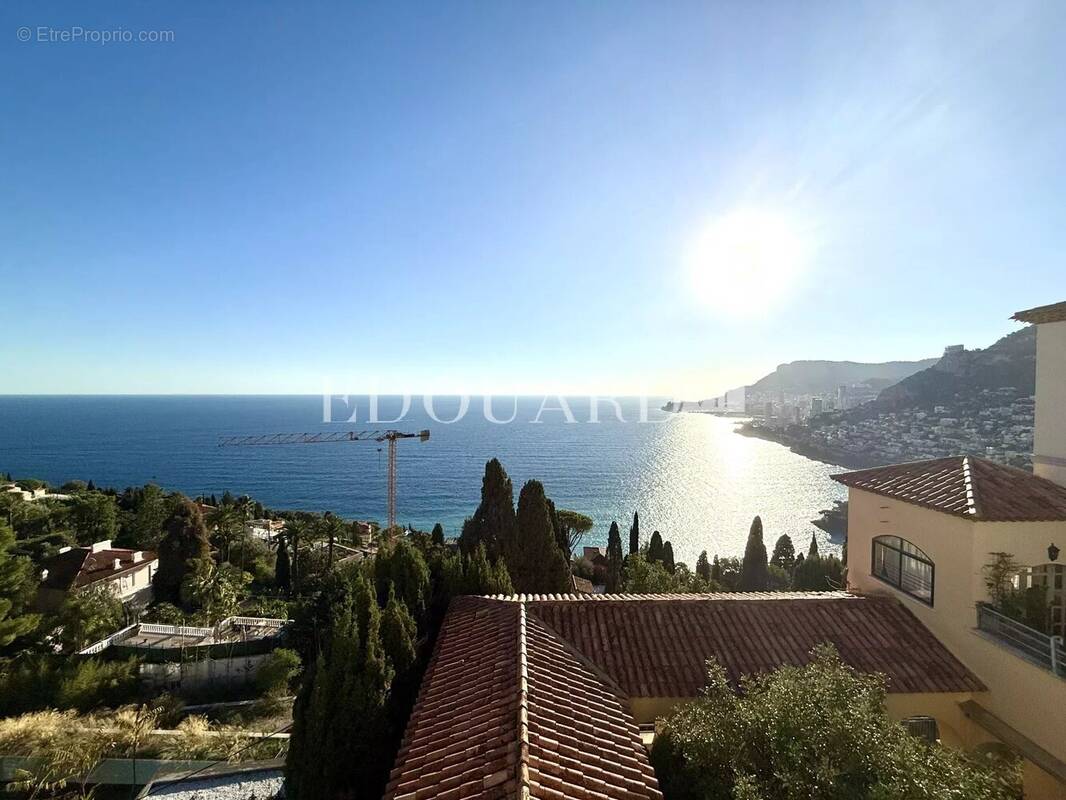 Appartement à ROQUEBRUNE-CAP-MARTIN