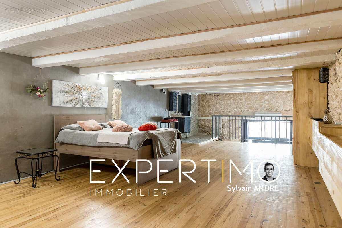 Appartement à MARSEILLE-6E