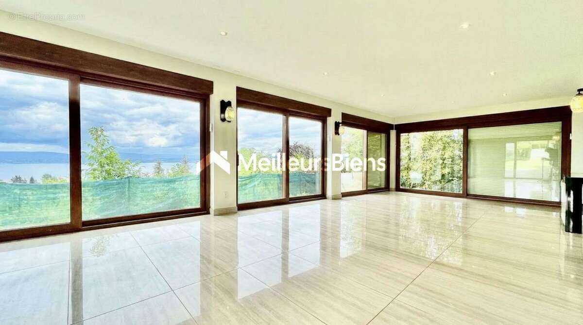 Maison à LA CELLE-SOUS-GOUZON