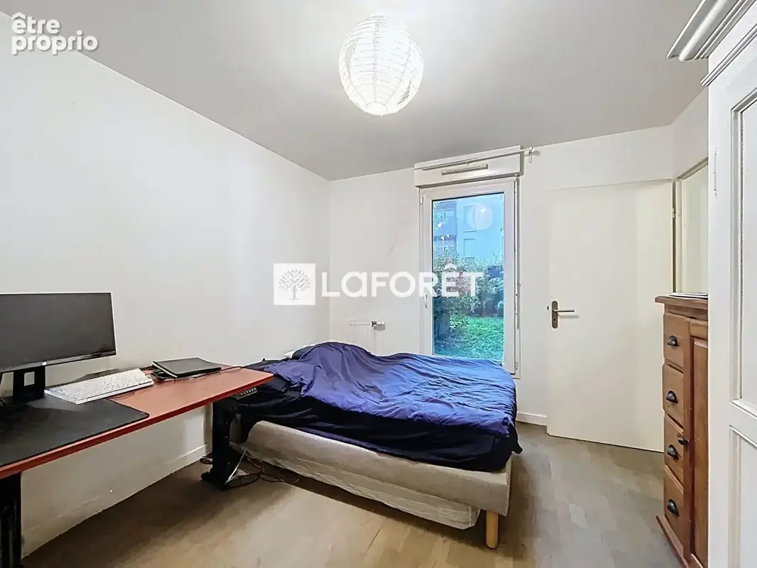 Rez-de-jardin lumineux avec grand extérieur de 86 m² - Un air de maison à Achères - photo 9