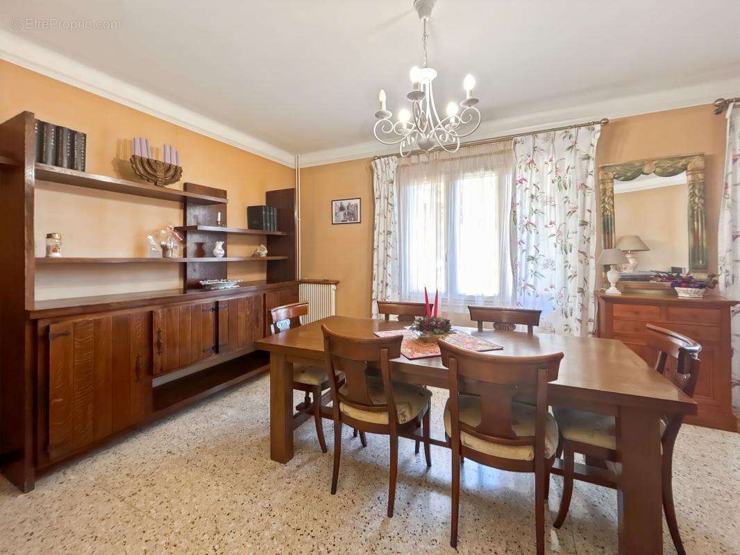 Maison à CHATEAU-ARNOUX-SAINT-AUBAN