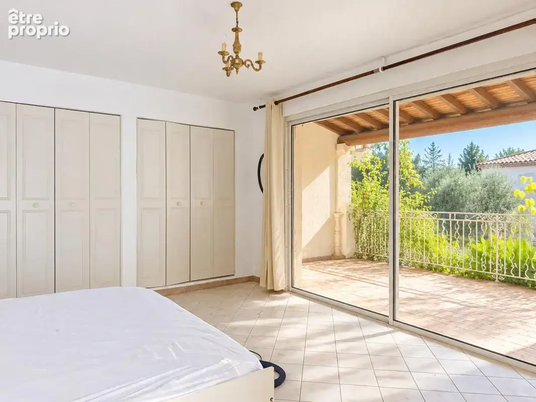 VIlleneuve les Avignon VIlla 110m² 4 pièces double garage - photo 2