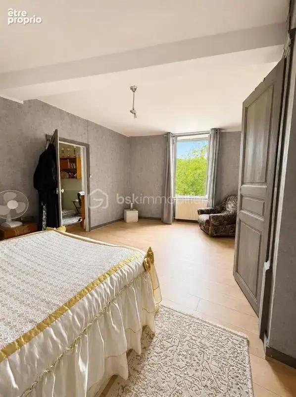 Maison 106 m² à Thiers  - photo 10