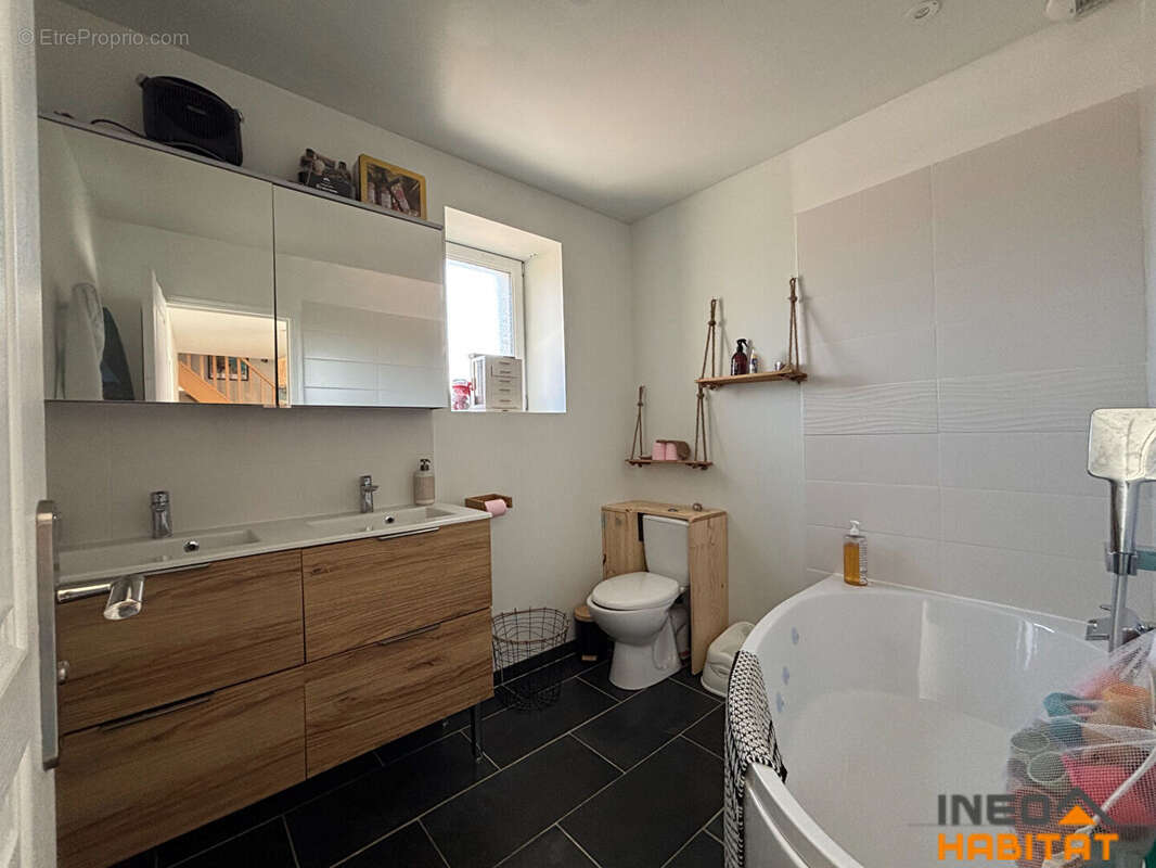 Maison La Chapelle Chaussee 4 pièce(s) 102 m2 - photo 8