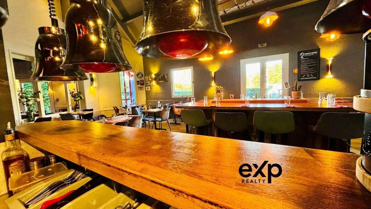 Commerce à VIVIERS-DU-LAC