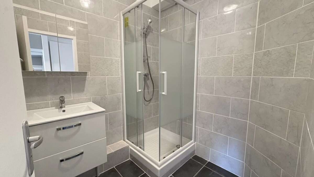 Appartement à PORT-DE-BOUC