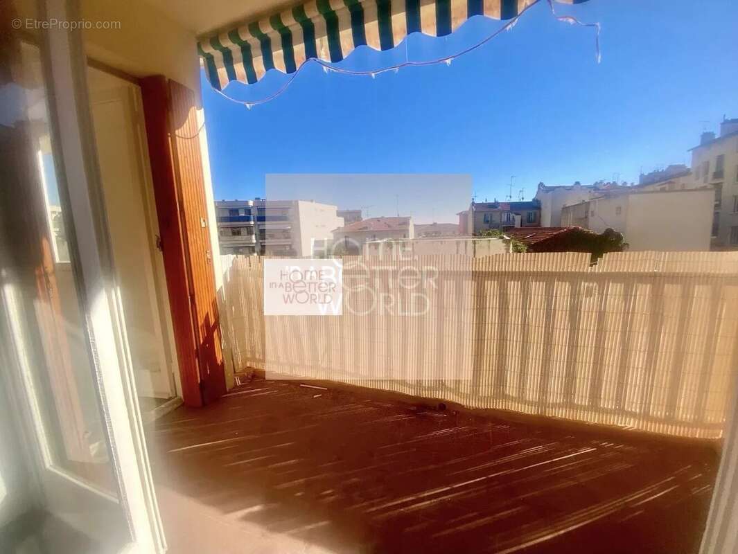 Appartement à BEAULIEU-SUR-MER