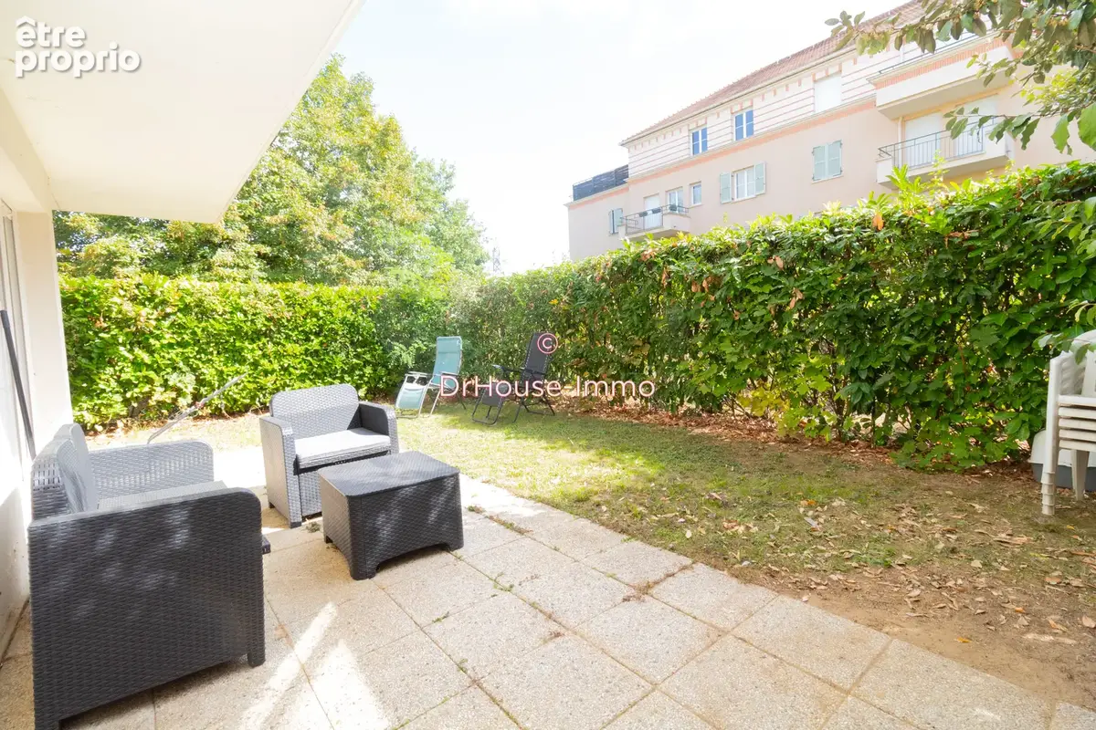 Appartement 2 pièces 44 m² à vendre à Elancourt (78990) - photo 7