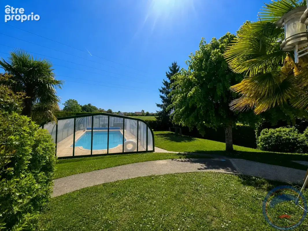 Fondettes   maison 152 m2   4 chambres   piscine couverte   terrain 1 605 m2 - photo 4