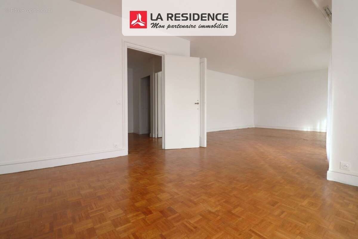 Appartement à VERSAILLES