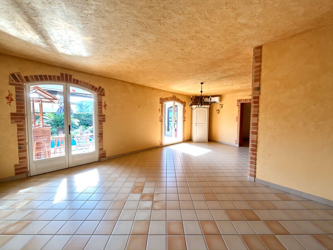 Maison à LA CADIERE-D&#039;AZUR