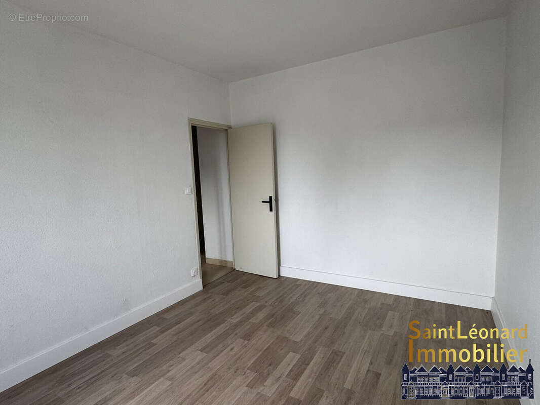 Appartement 50 m² à Fougeres  - photo 3