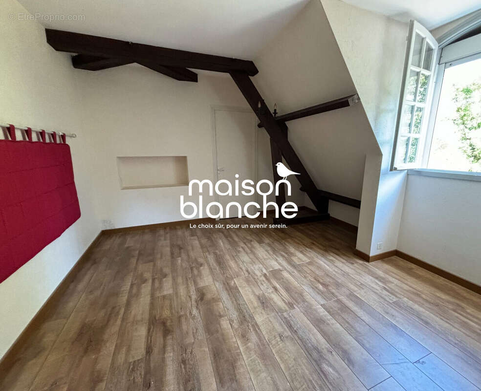 Maison à BOUCHEMAINE